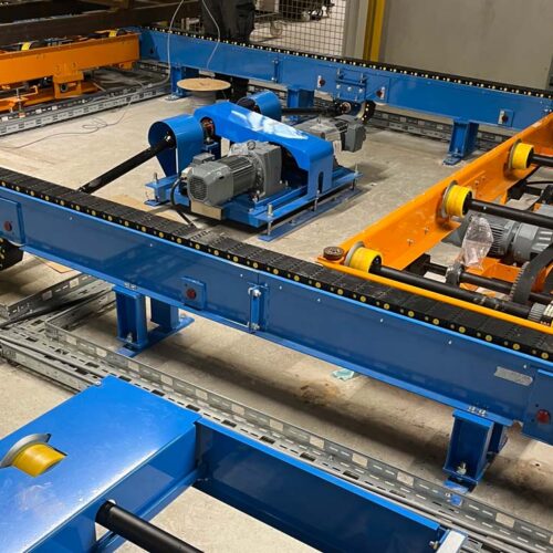 conjunto-transportadores-mesas-Skid-jervis-b-webb-conveyors-transporte-automatizado-industrial-a-medida-